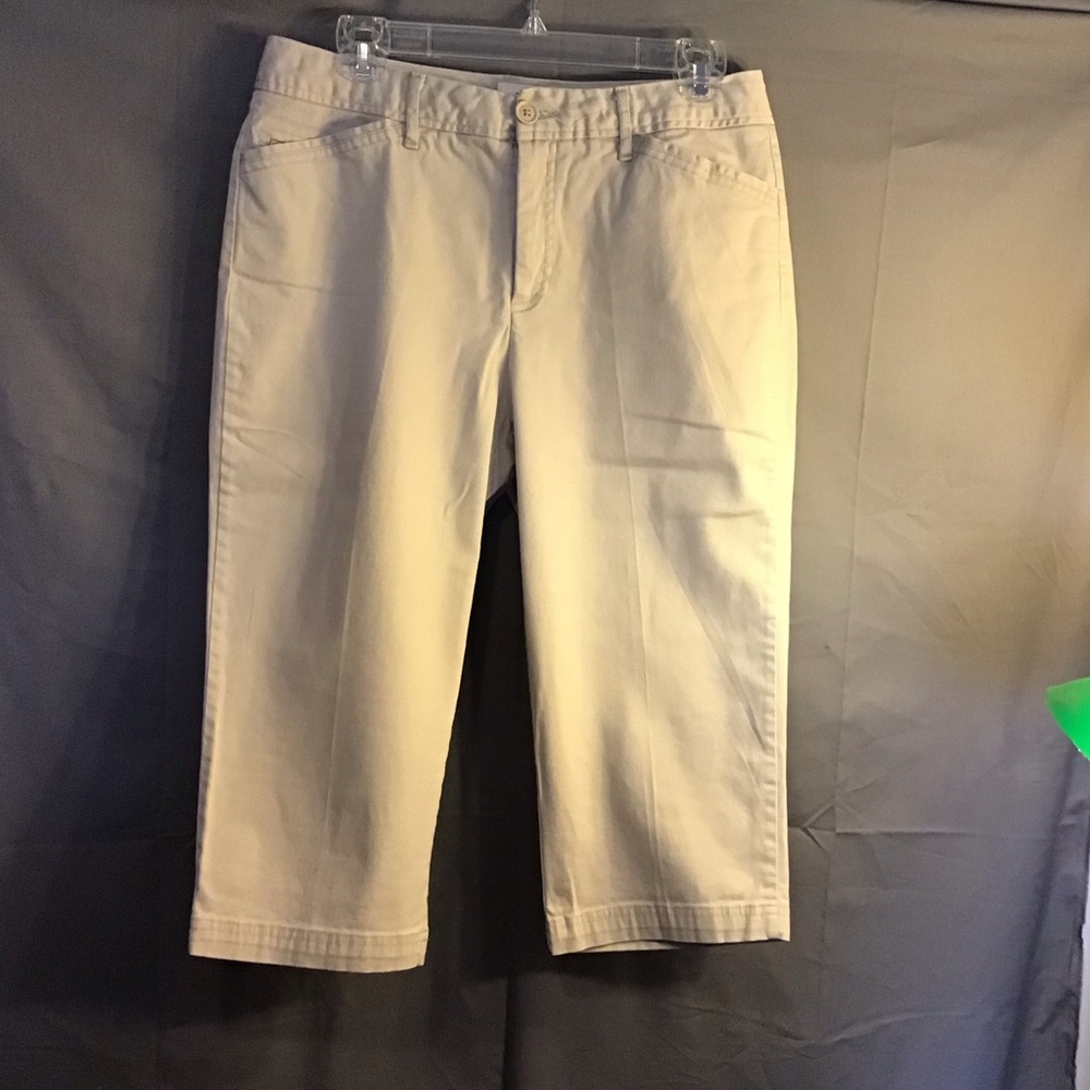 ST JOHN’S BAY STRETCH  women’s capris sz 12  khaki - Picture 2 of 8